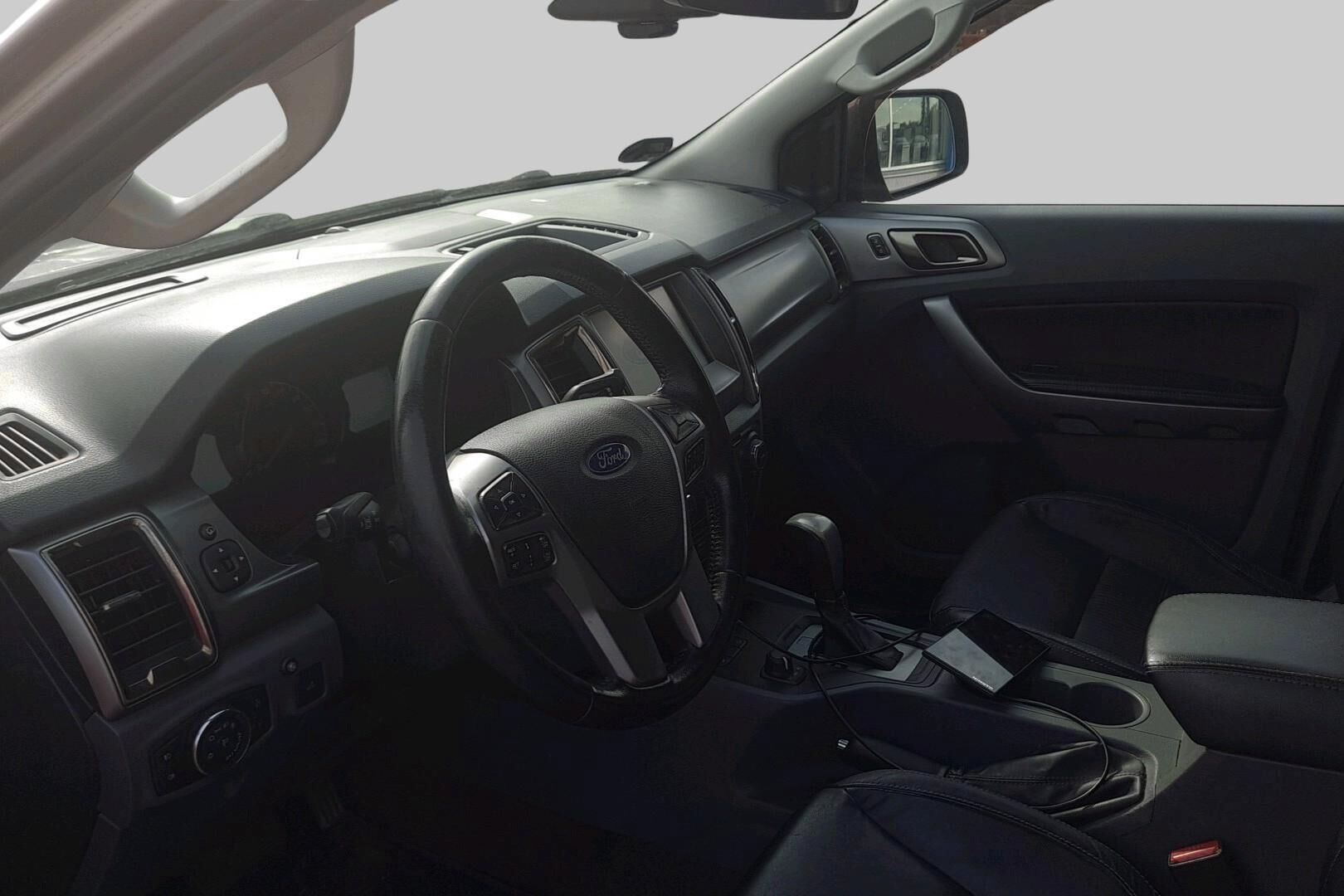 Ford Ranger iso kuva 2