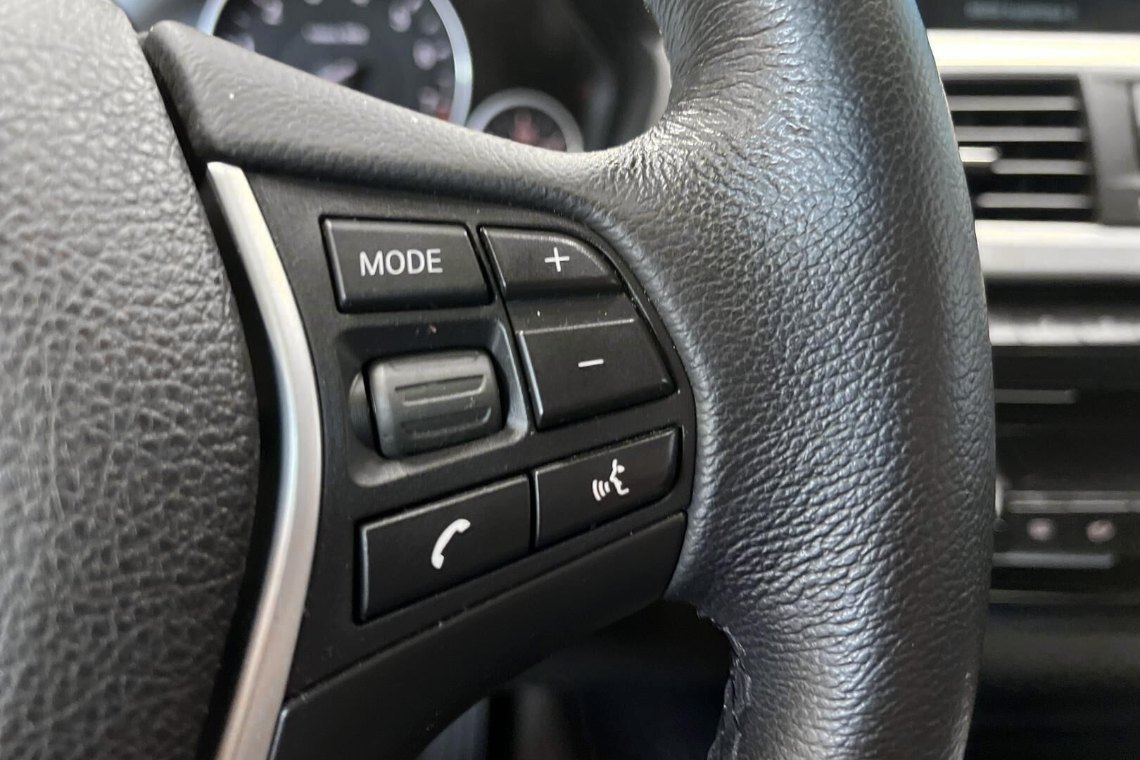BMW 3-sarja iso kuva 19