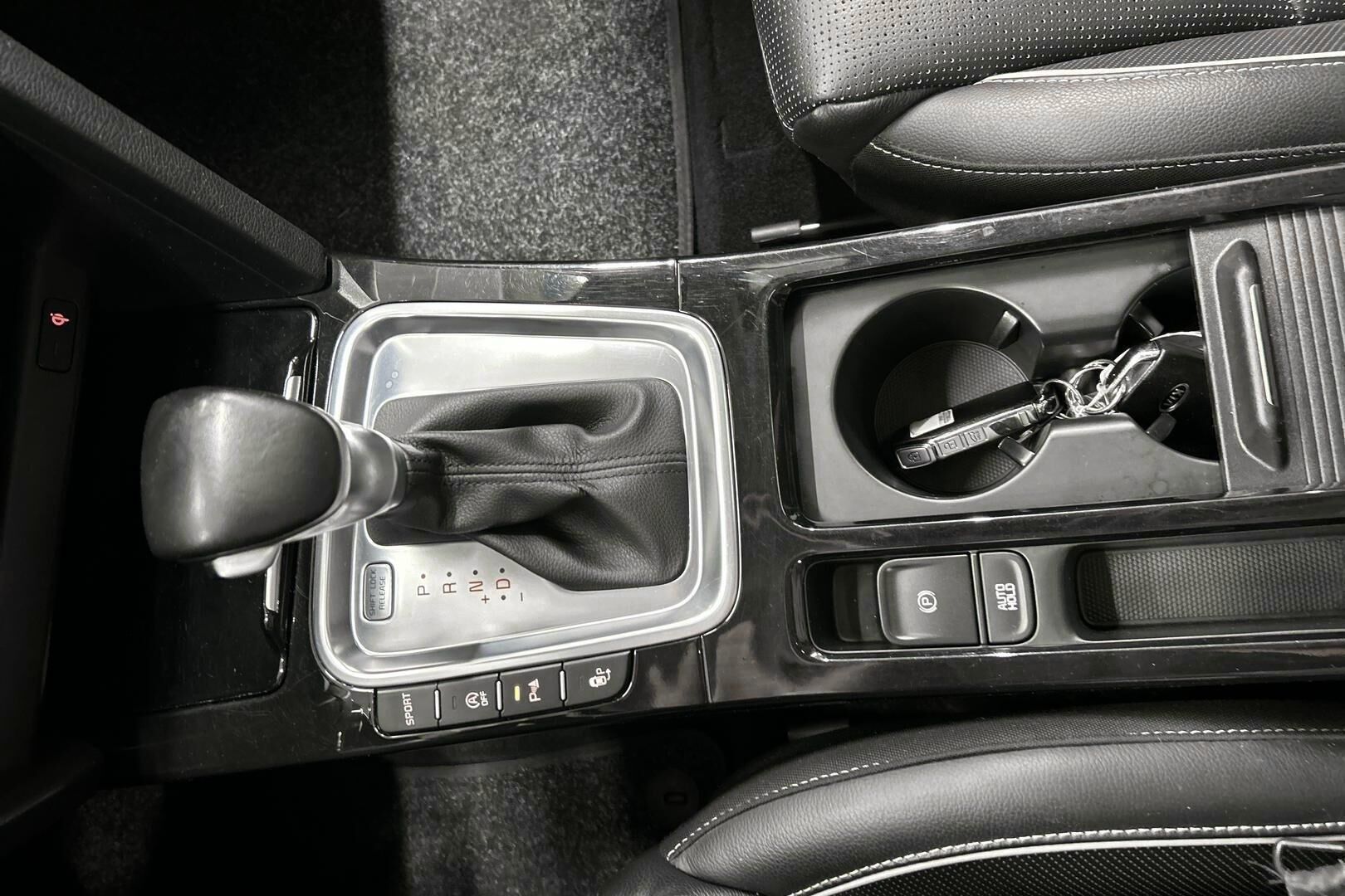 Kia Ceed iso kuva 11