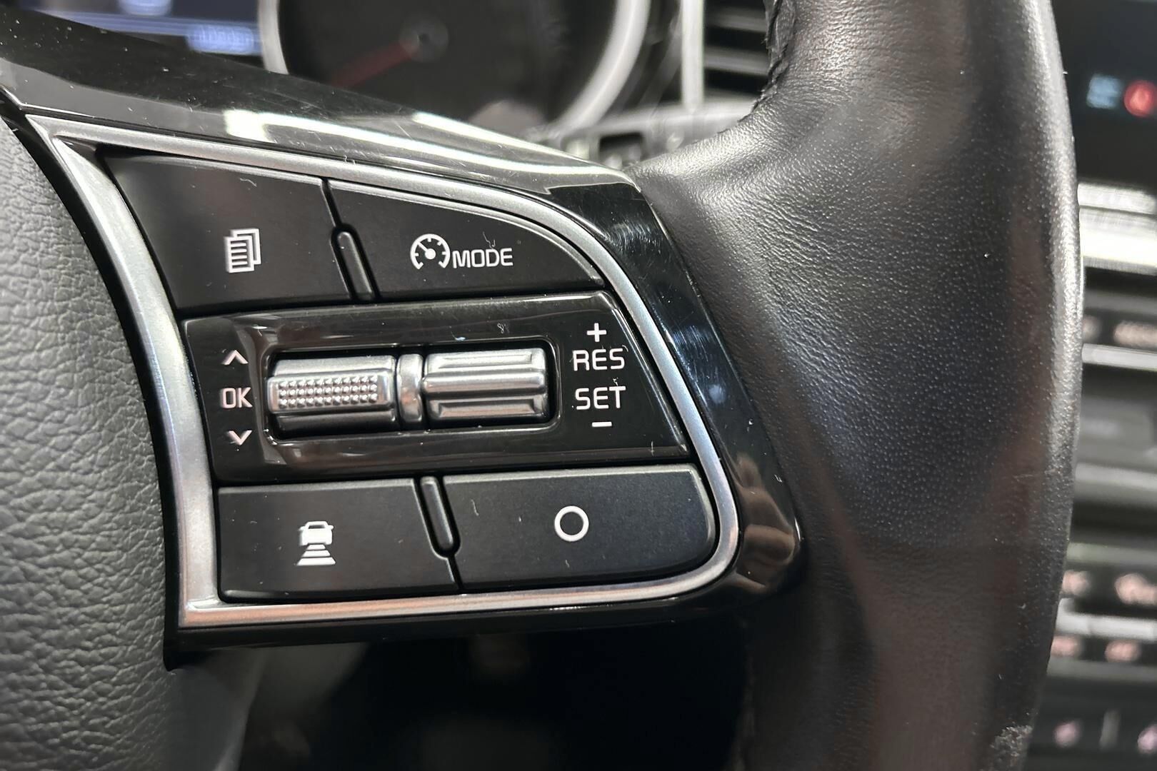 Kia Ceed iso kuva 12