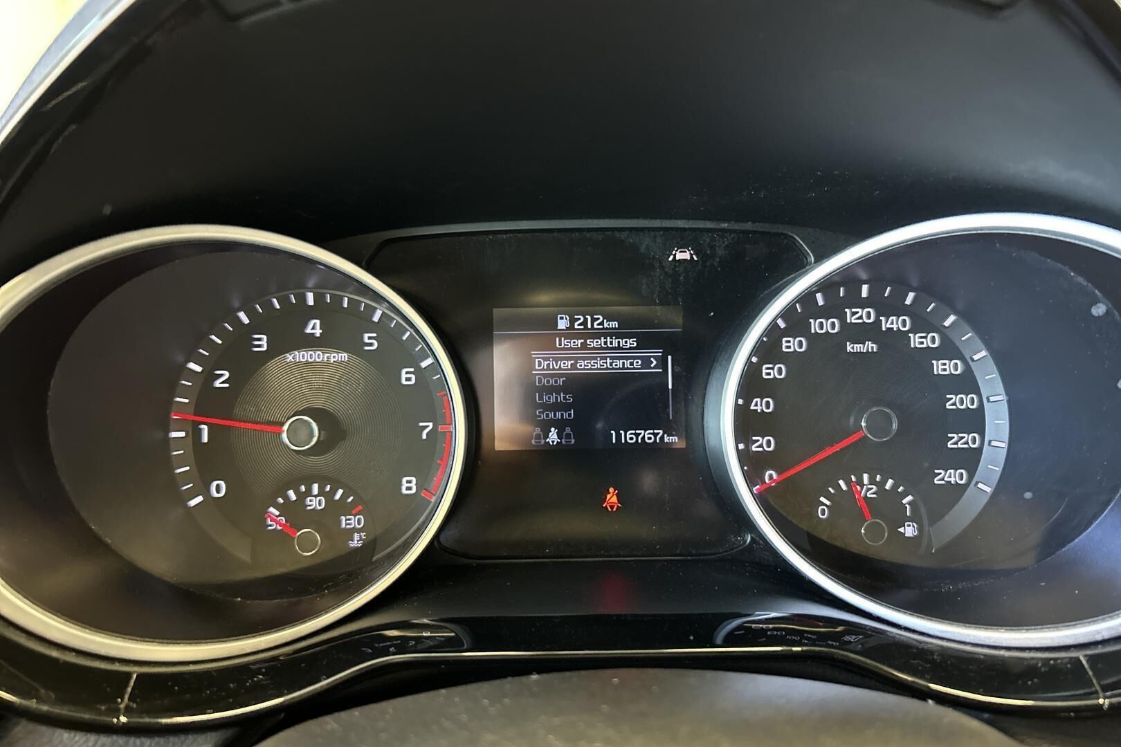 Kia Ceed iso kuva 14