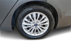 Ford Focus esikatselu 13