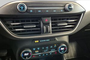 Ford Focus esikatselu 16
