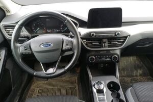 Ford Focus esikatselu 2