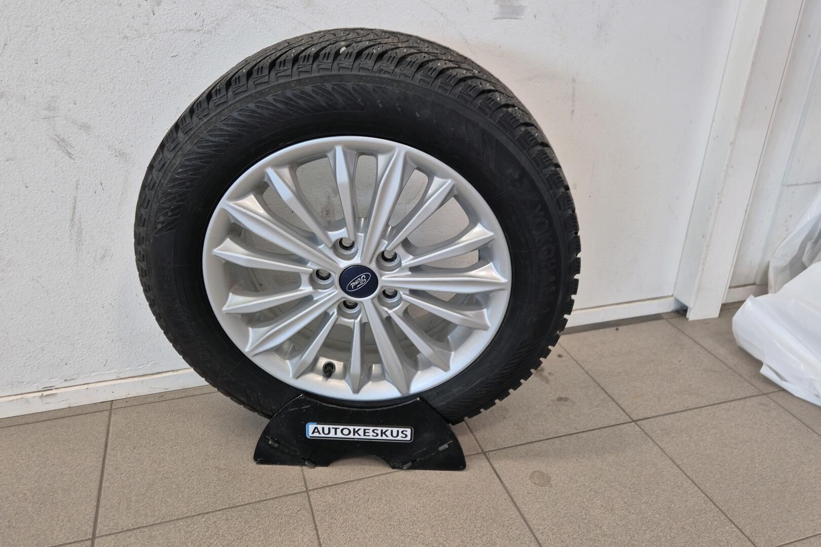 Ford Focus iso kuva 23