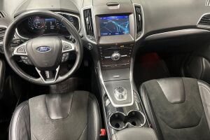 Ford S-Max esikatselu 16