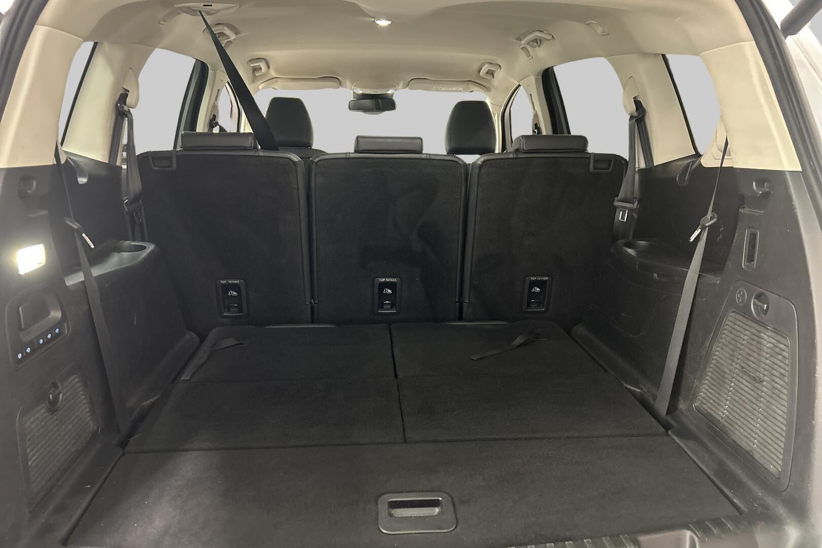 Ford S-Max iso kuva 17