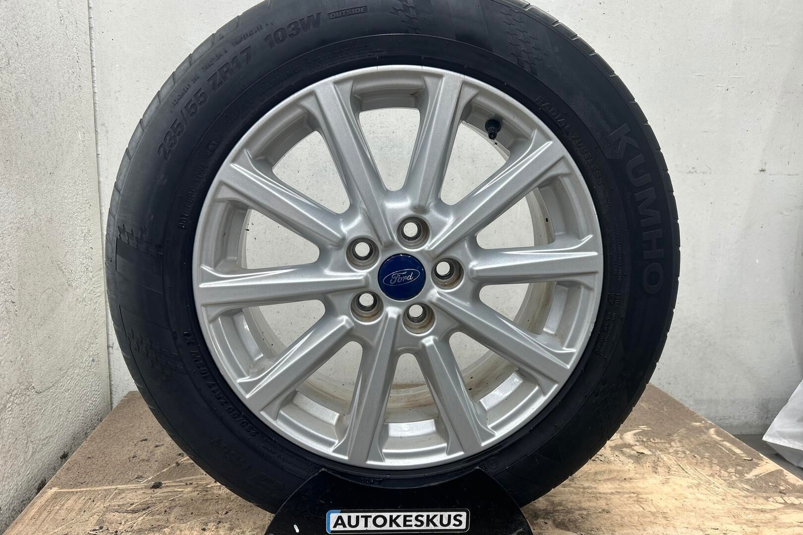 Ford S-Max iso kuva 24