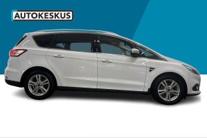 Ford S-Max esikatselu 10