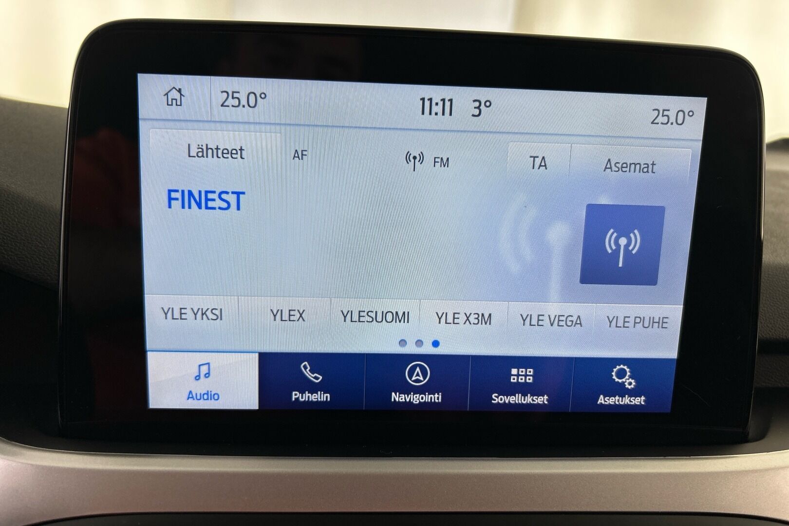 Ford Focus iso kuva 16