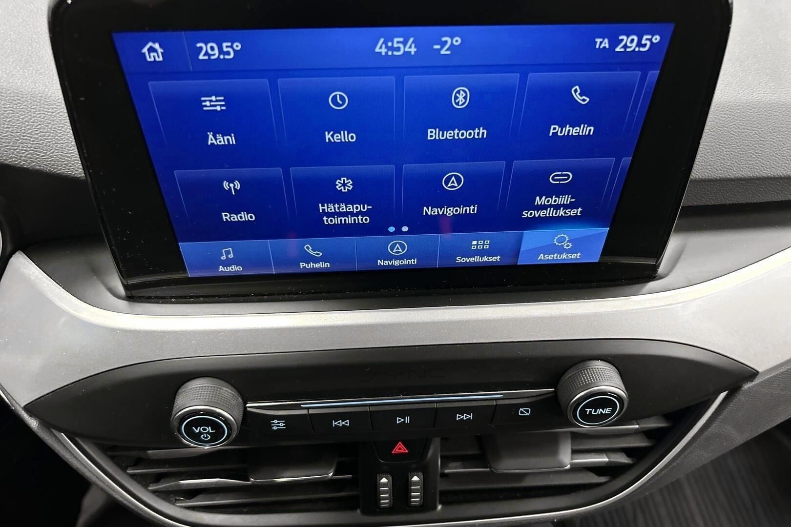 Ford Focus iso kuva 16