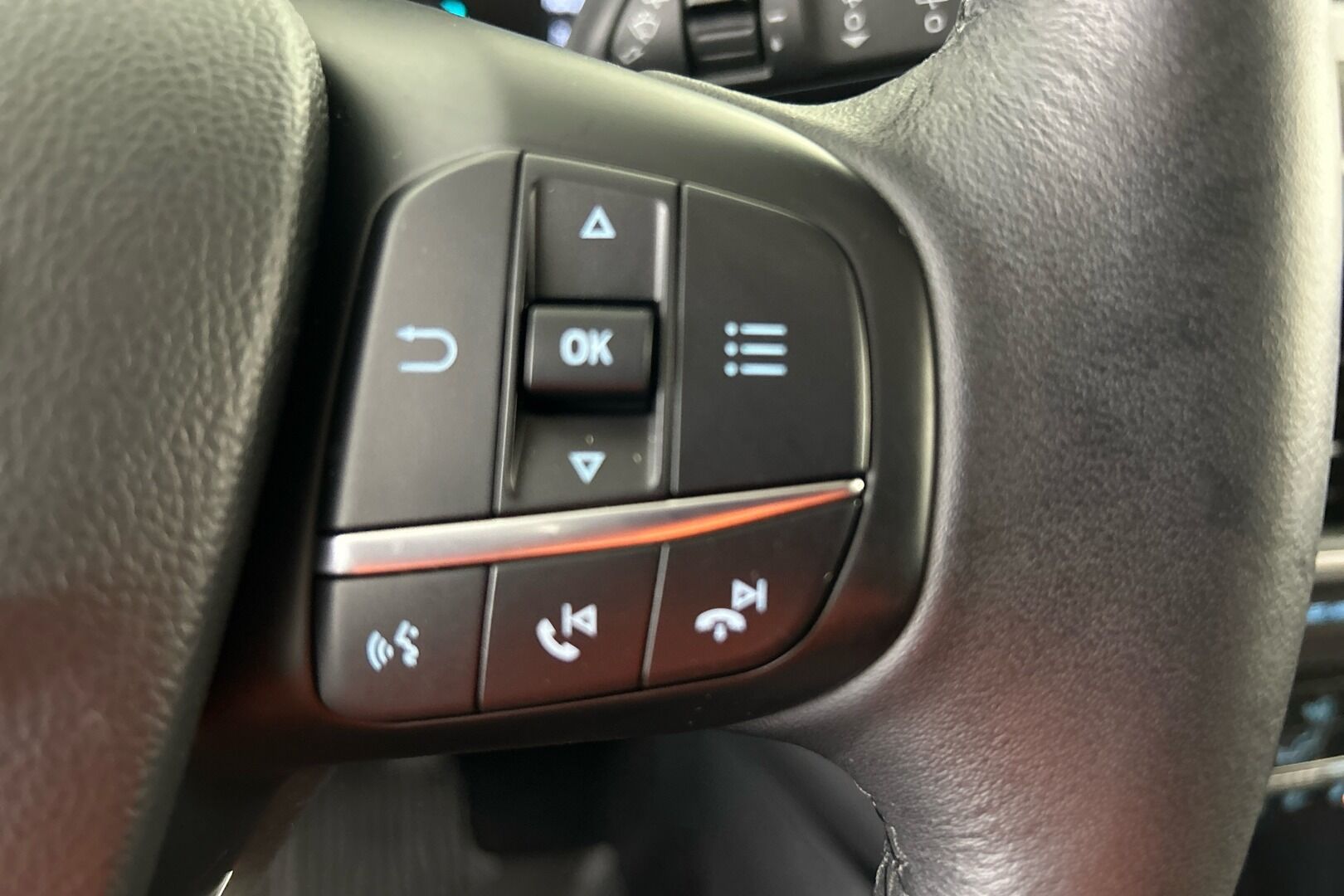 Ford Focus iso kuva 18