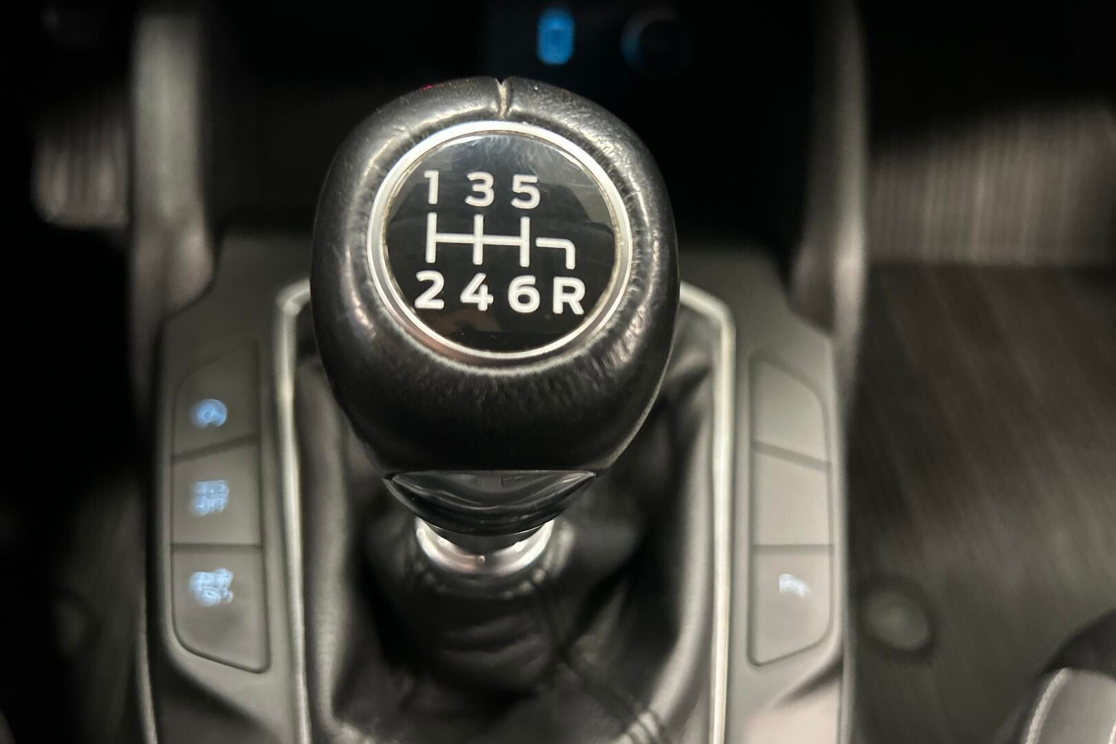 Ford Focus iso kuva 19