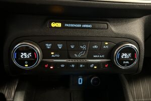 Ford Focus esikatselu 18