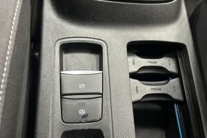 Ford Focus esikatselu 21