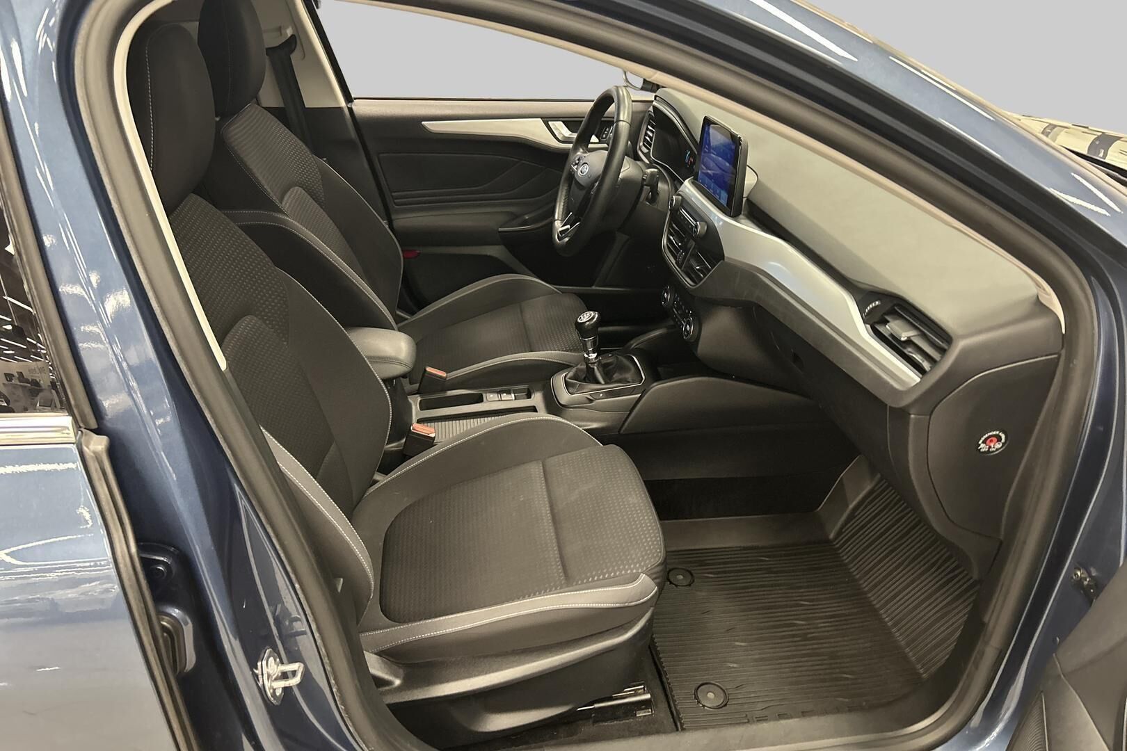 Ford Focus iso kuva 30