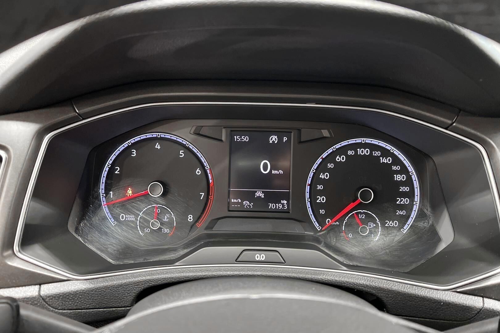 Volkswagen T-Roc iso kuva 12