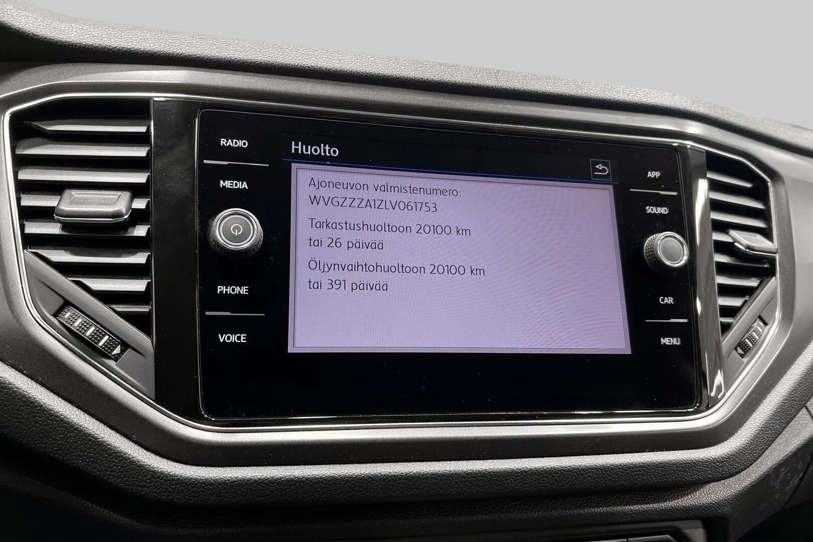 Volkswagen T-Roc iso kuva 14