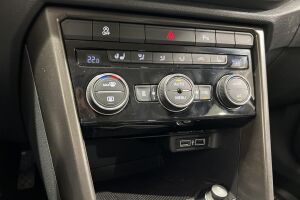 Volkswagen T-Roc esikatselu 17