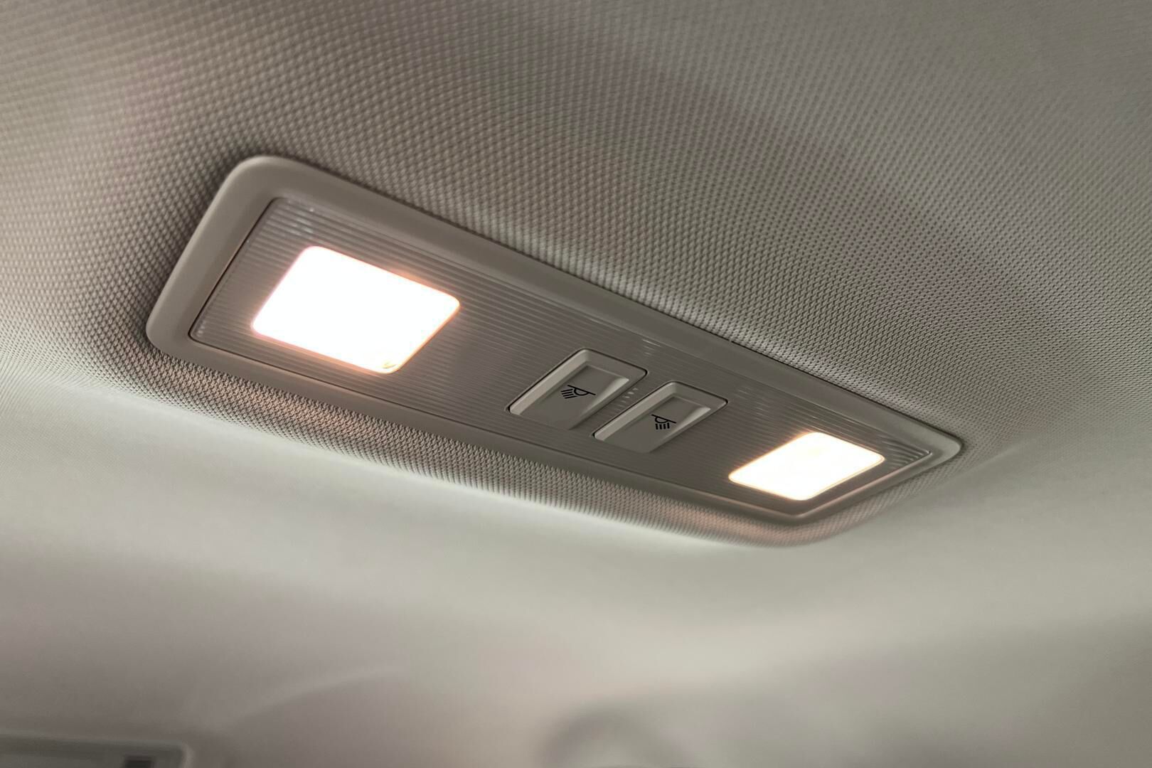 Volkswagen T-Roc iso kuva 26