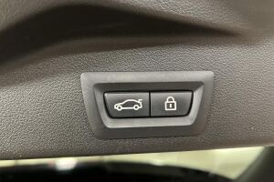 BMW X5 esikatselu 11