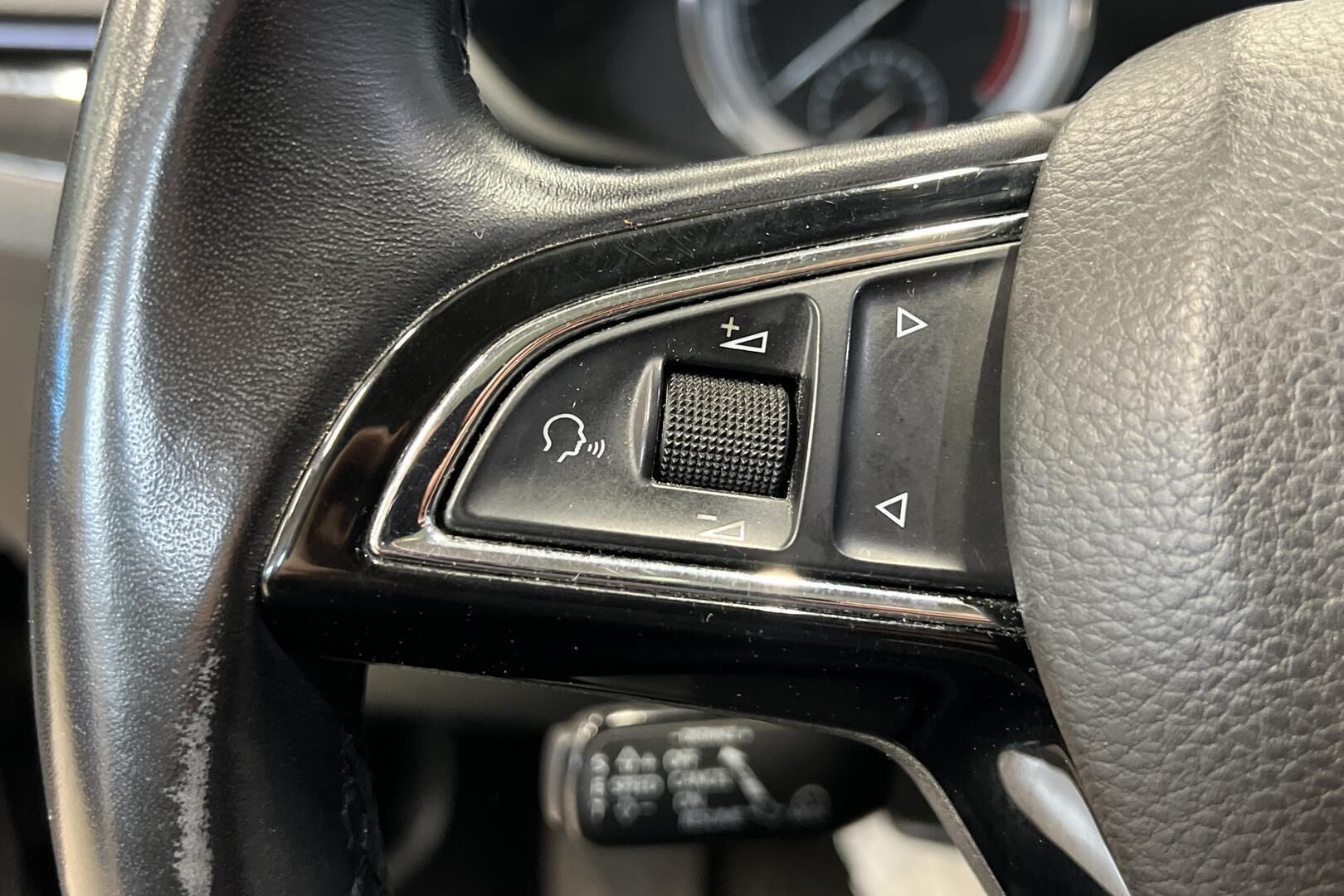 Skoda Superb iso kuva 27