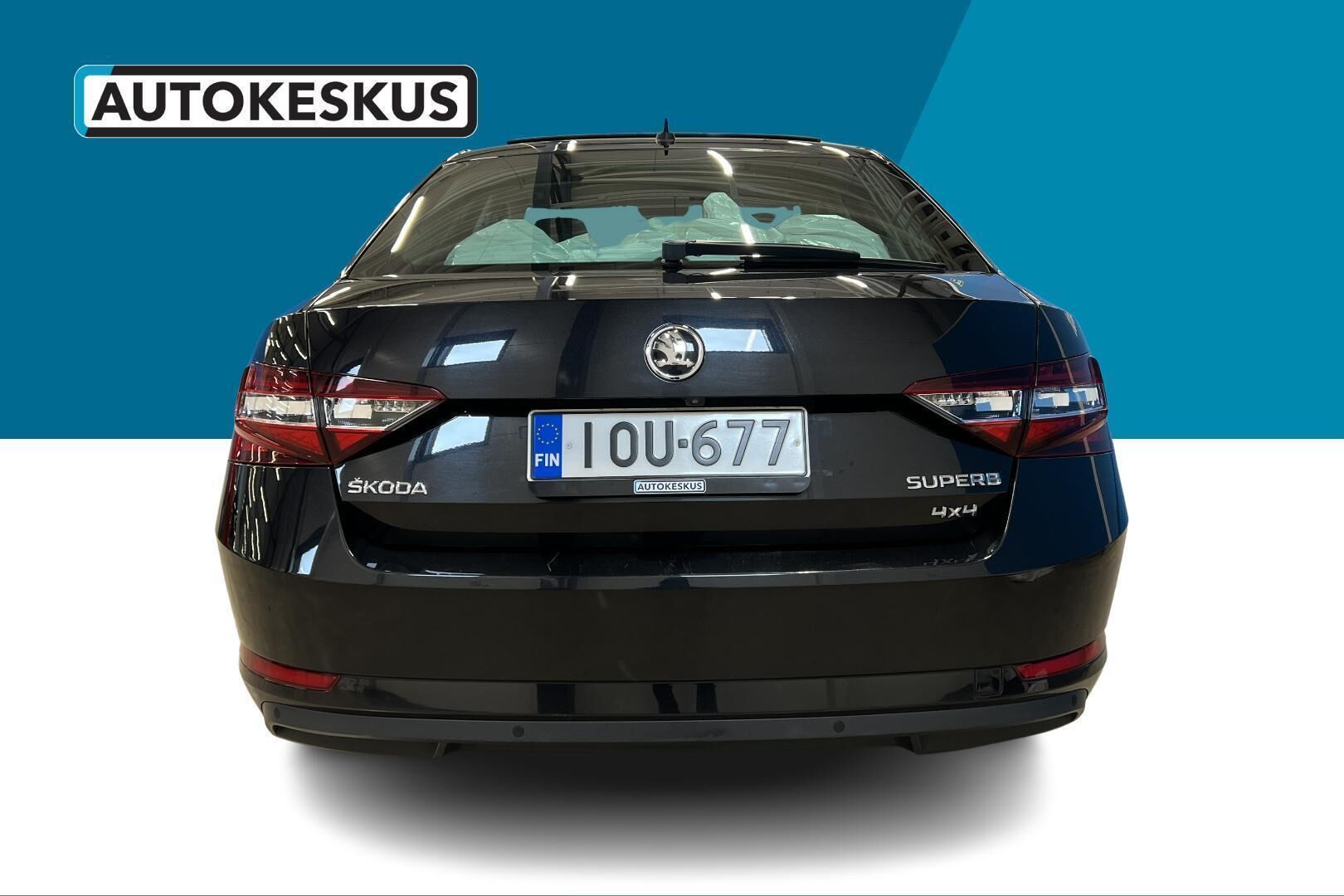 Skoda Superb iso kuva 5