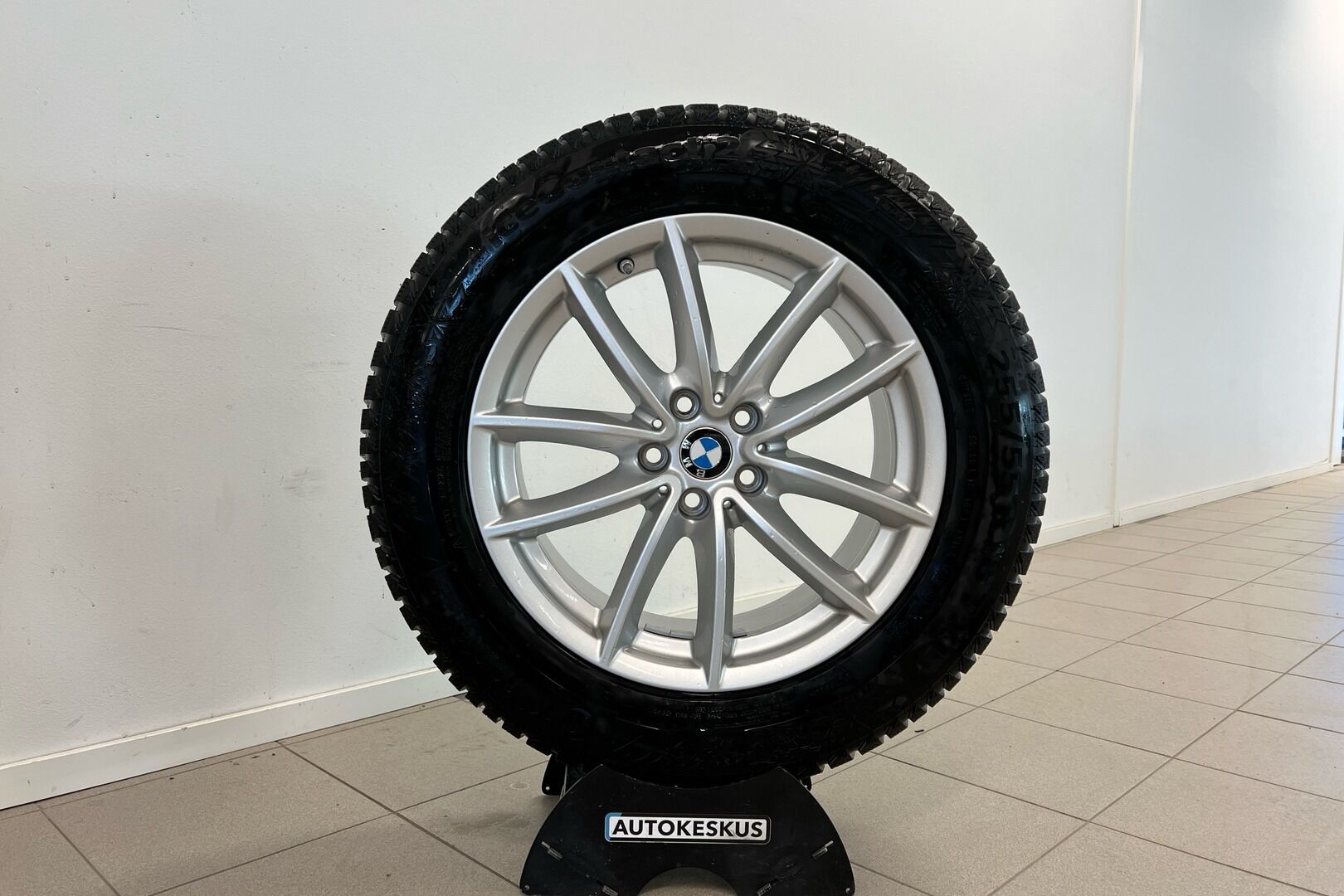 BMW X5 iso kuva 12