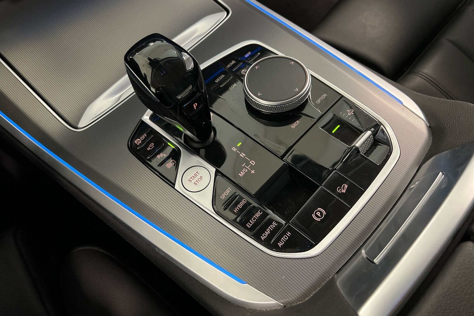 BMW X5 iso kuva 17