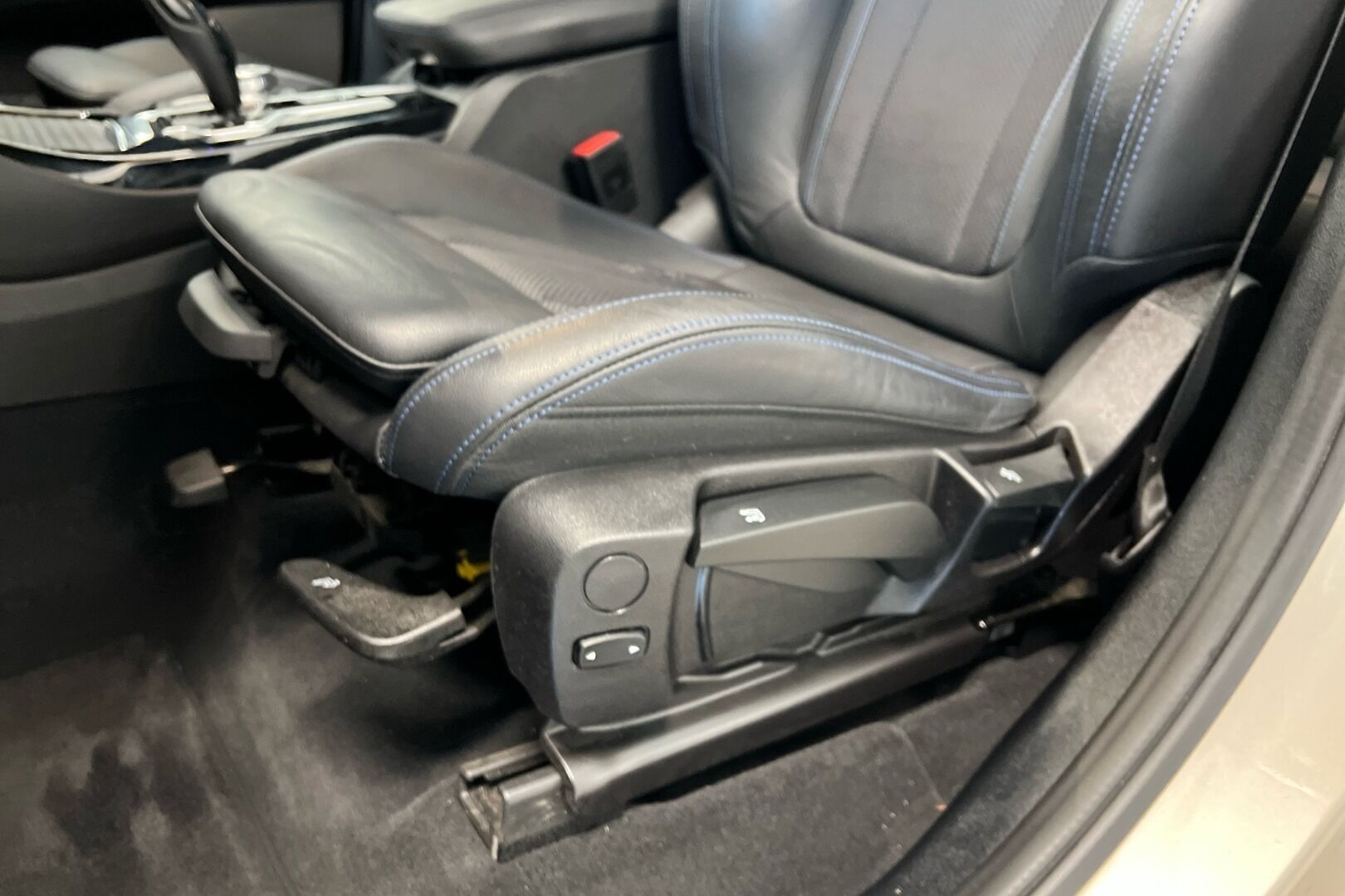 BMW X3 iso kuva 16