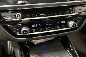 BMW X3 esikatselu 23