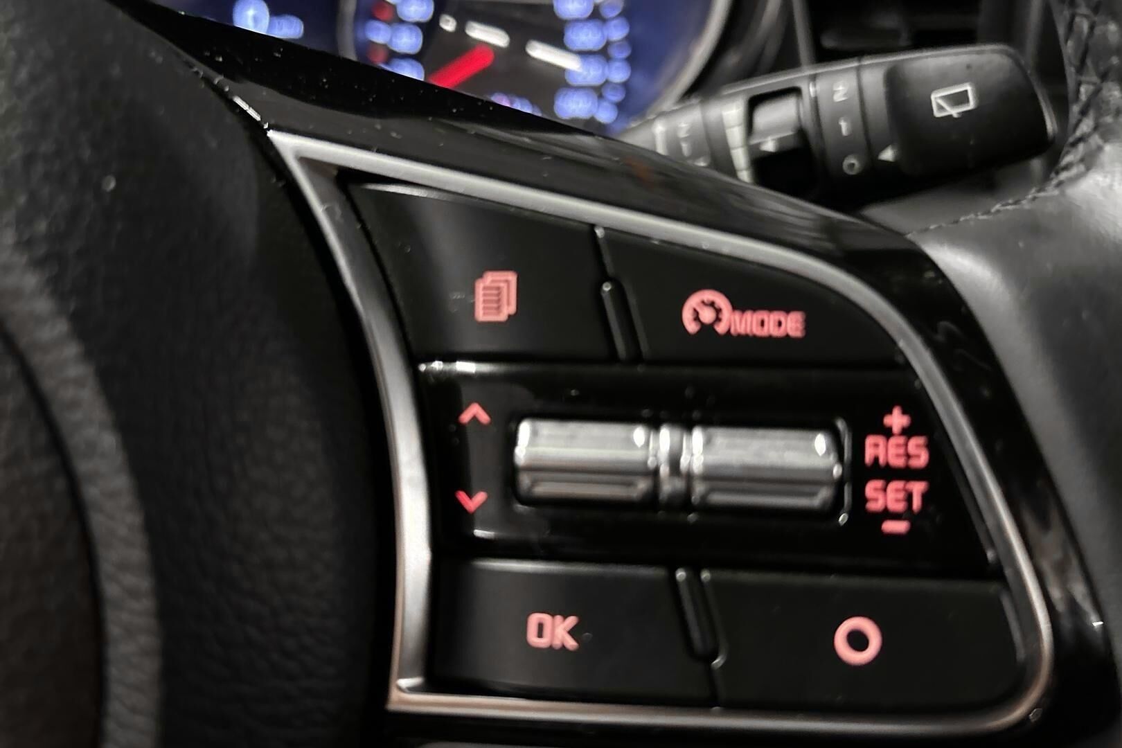 Kia Ceed iso kuva 19