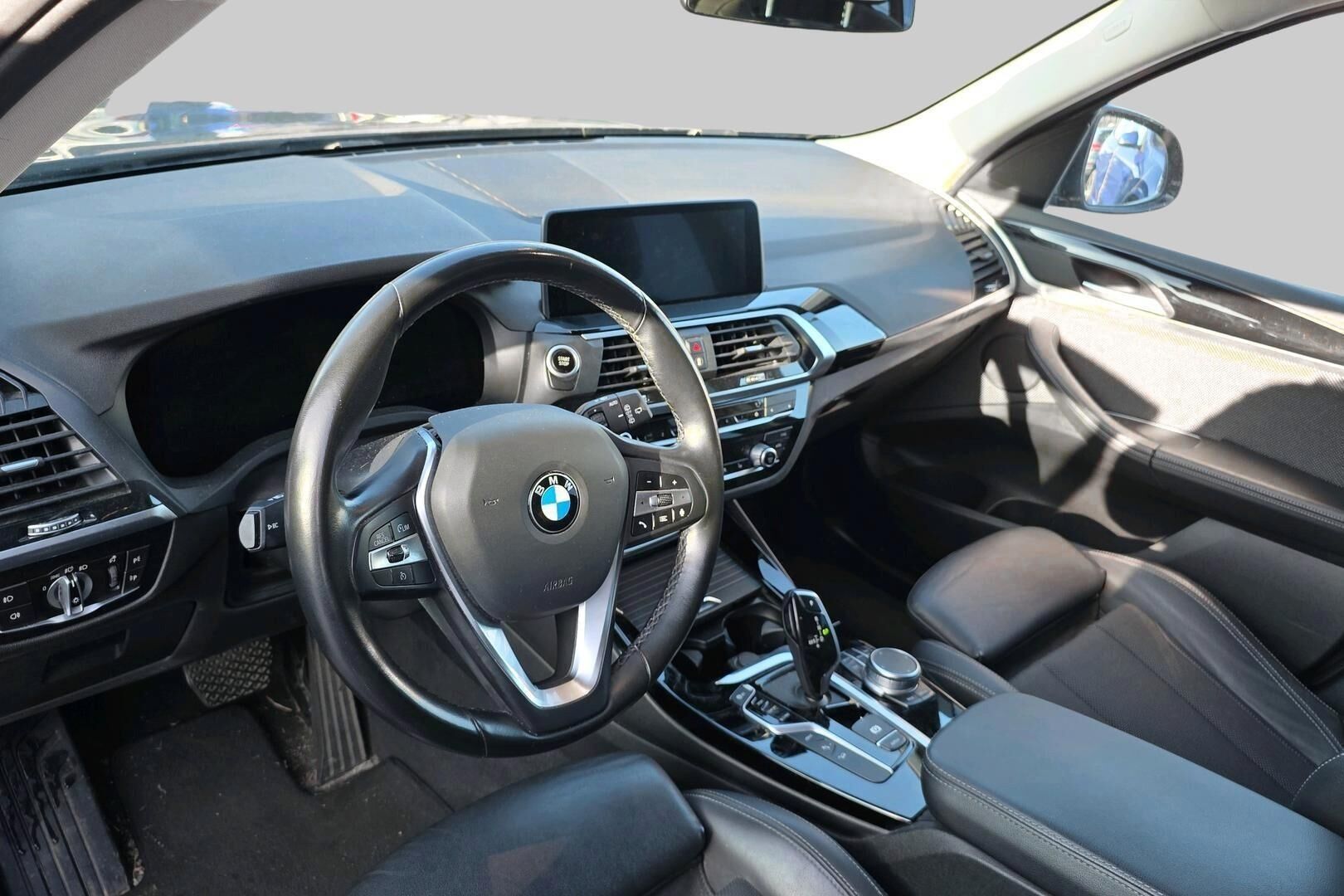 BMW X3 iso kuva 2
