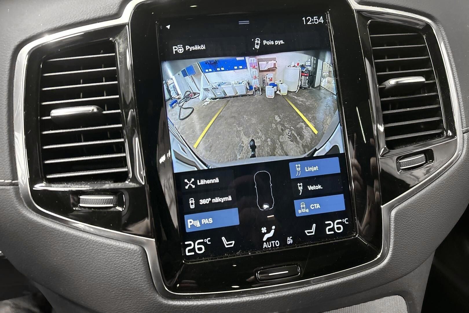 Volvo XC90 iso kuva 22