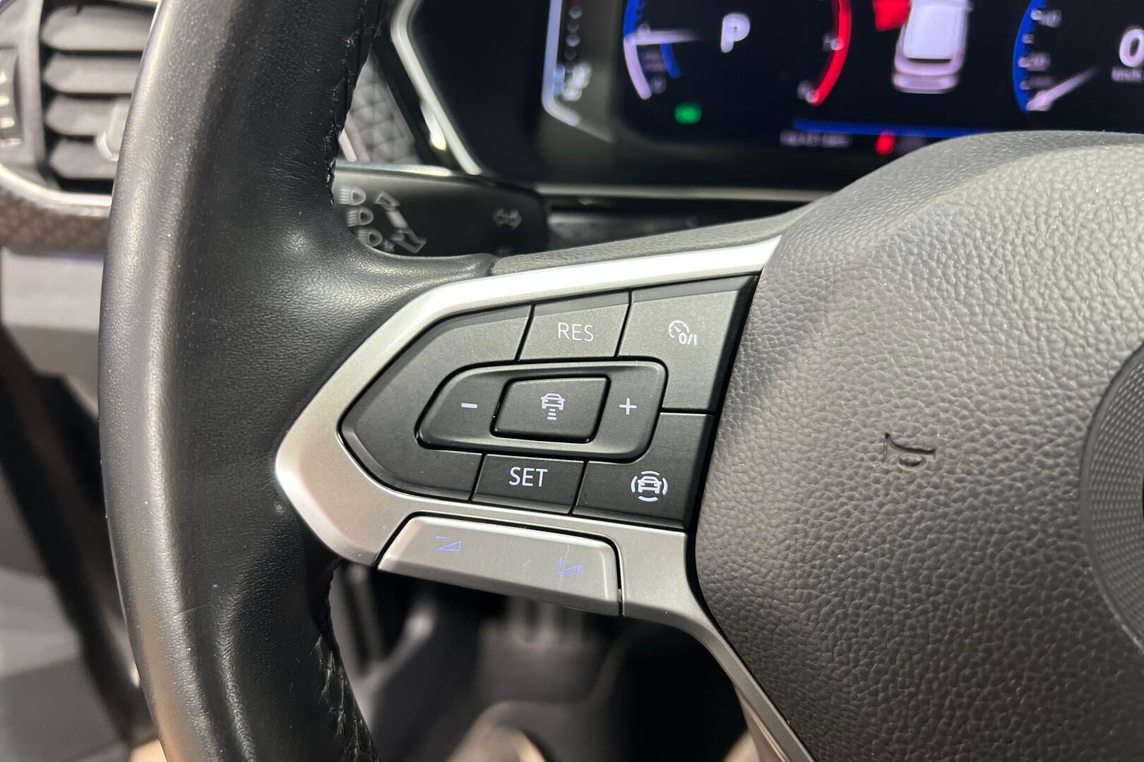 Volkswagen T-Cross iso kuva 13