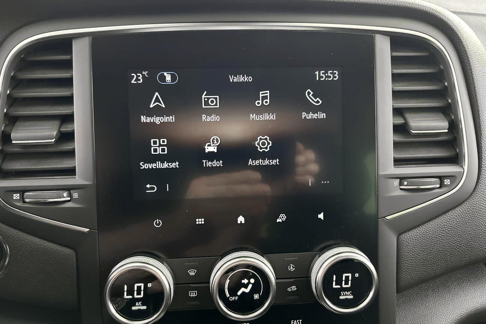 Renault Megane iso kuva 14