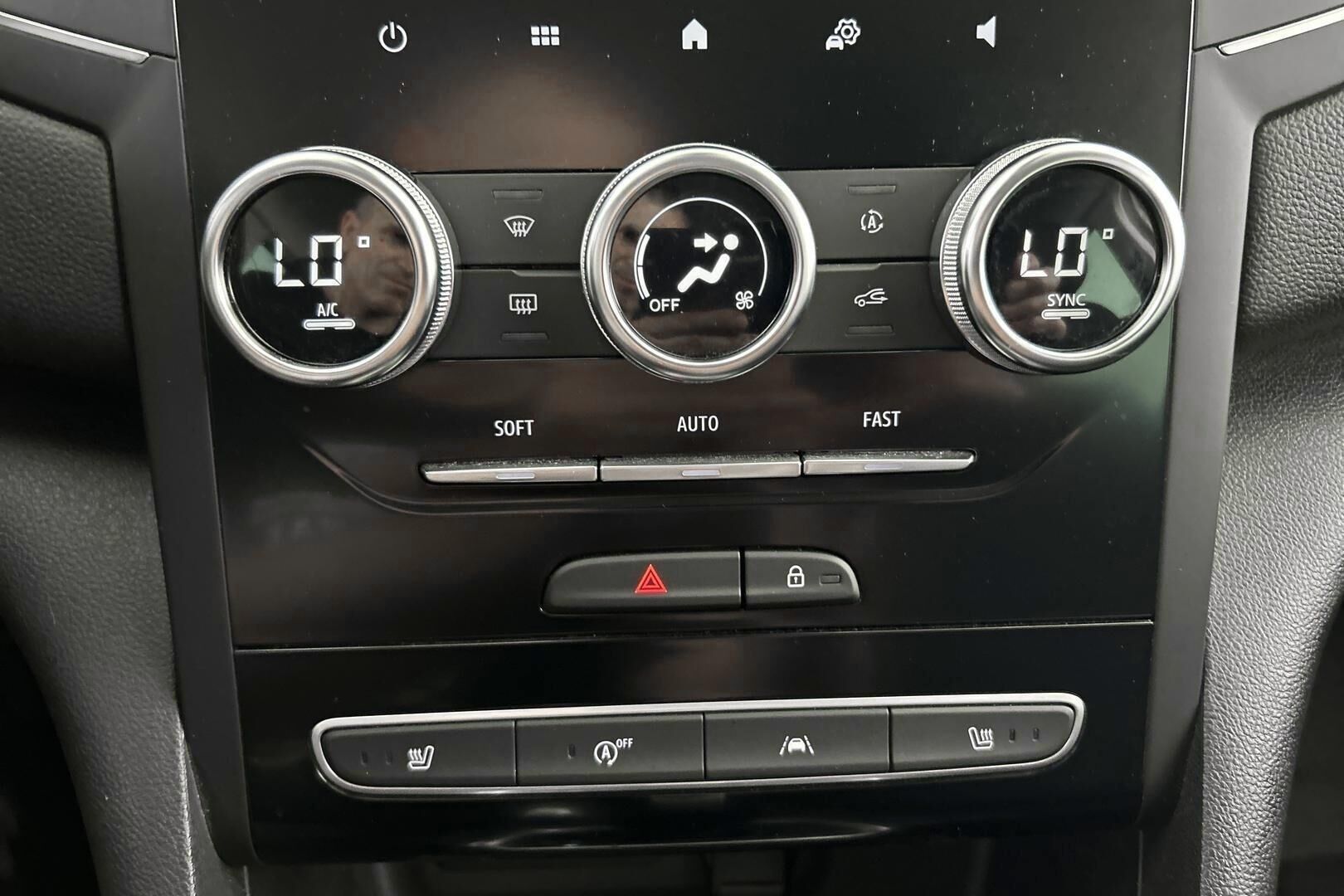 Renault Megane iso kuva 16