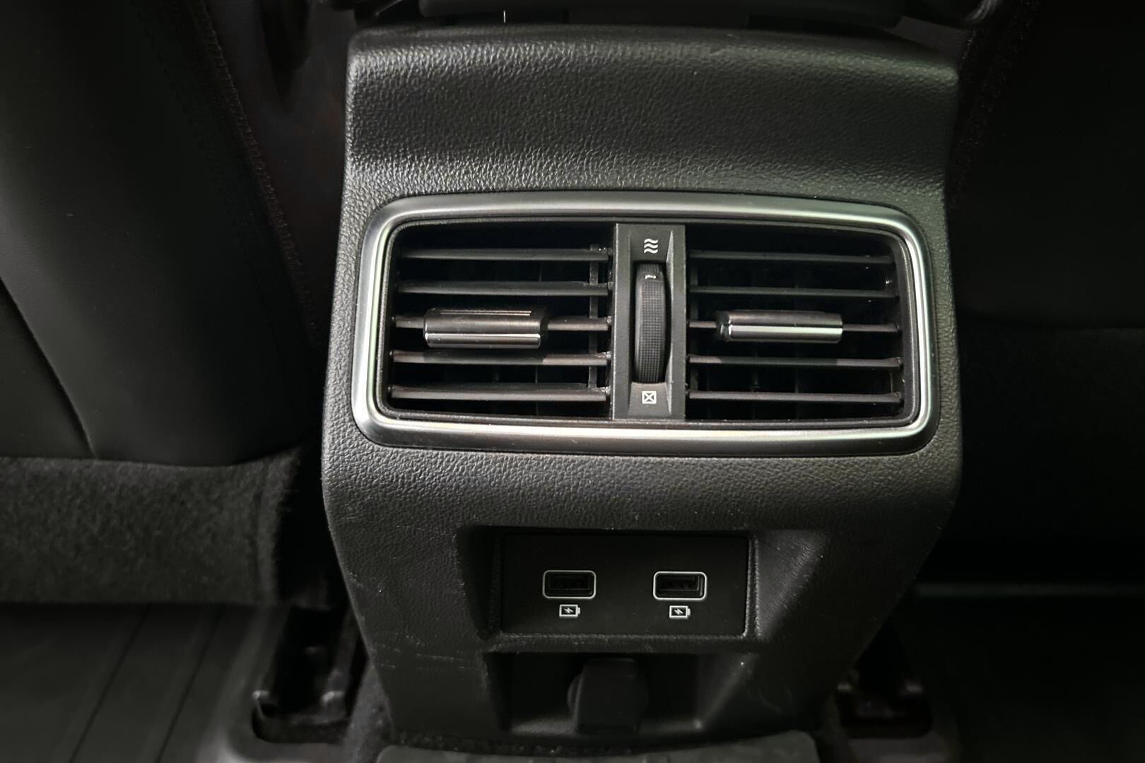 Renault Megane iso kuva 25
