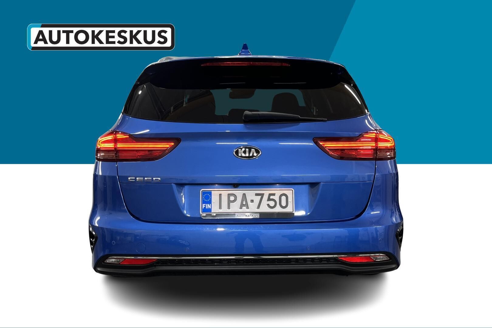 Kia Ceed iso kuva 4
