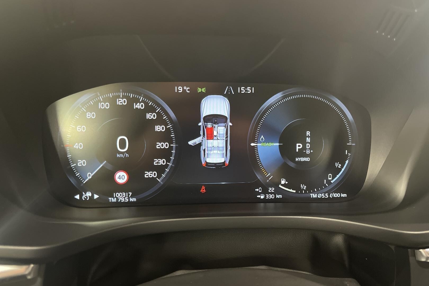 Volvo XC60 iso kuva 18