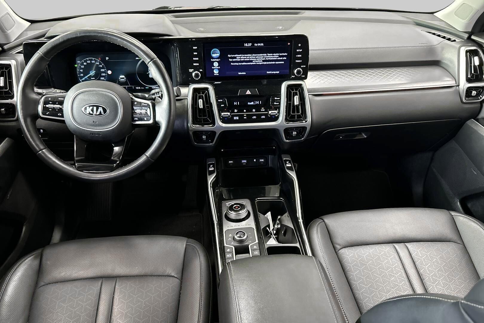 Kia Sorento iso kuva 10