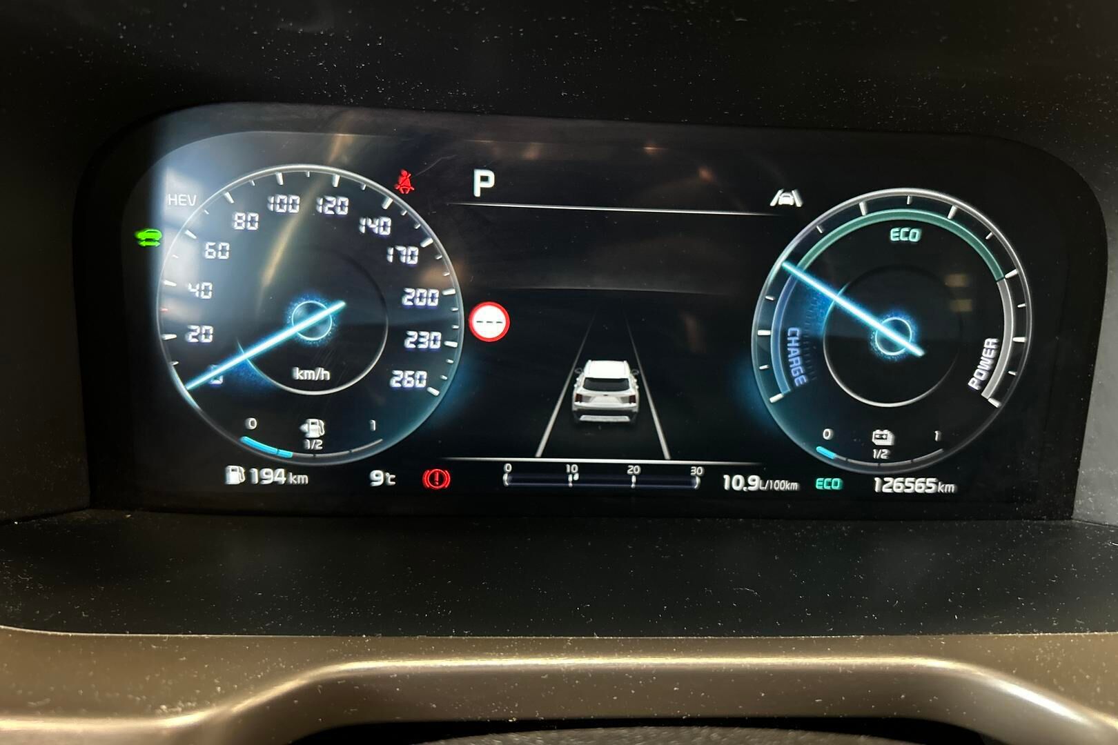 Kia Sorento iso kuva 13