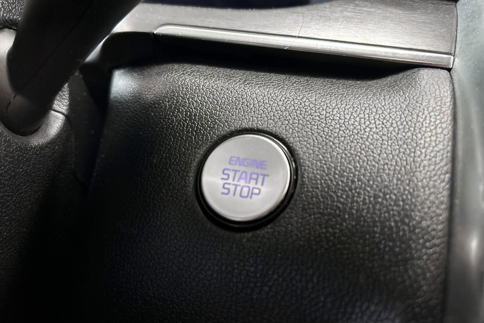 Kia Sorento iso kuva 20