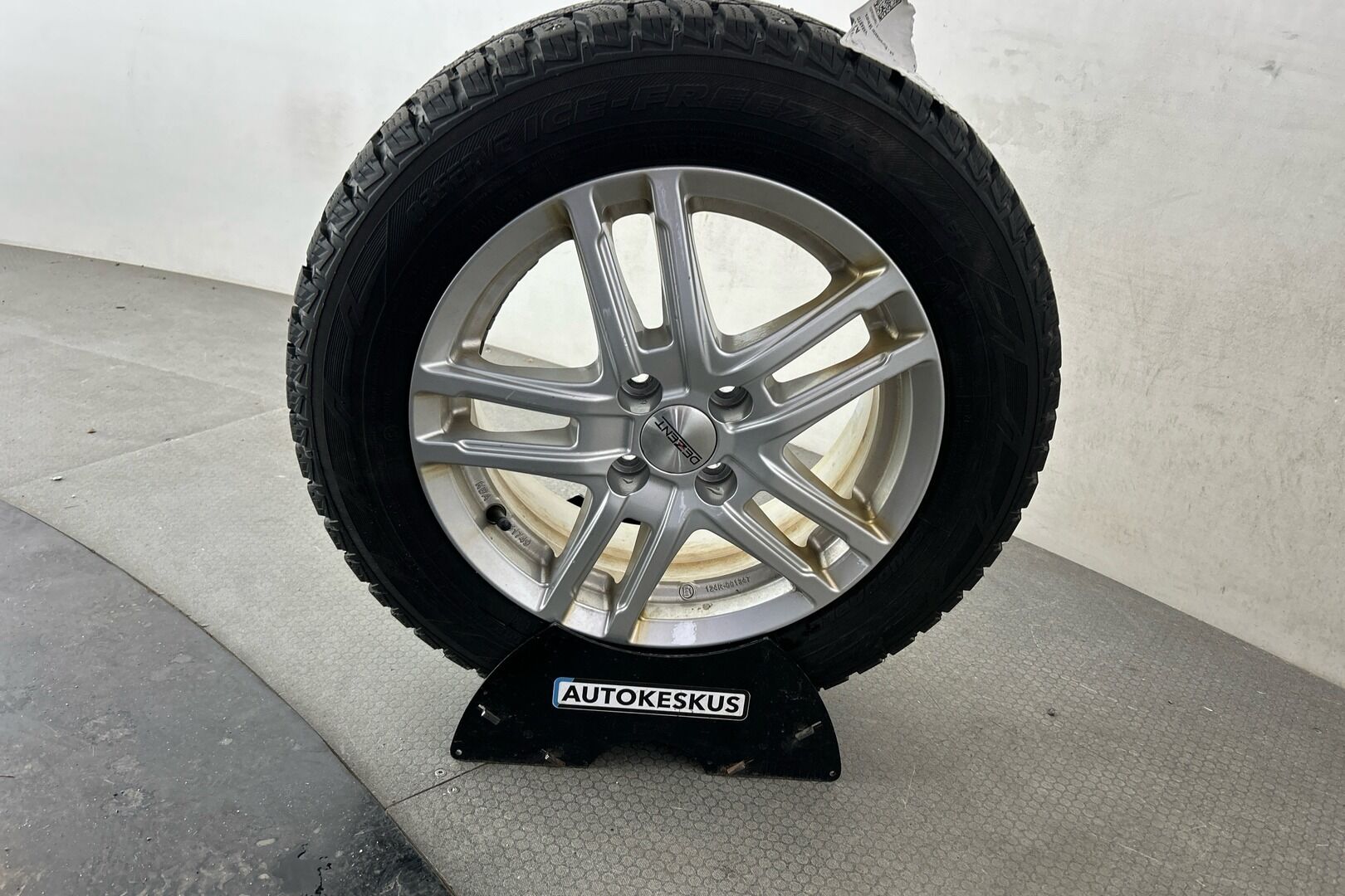 Kia Stonic iso kuva 21
