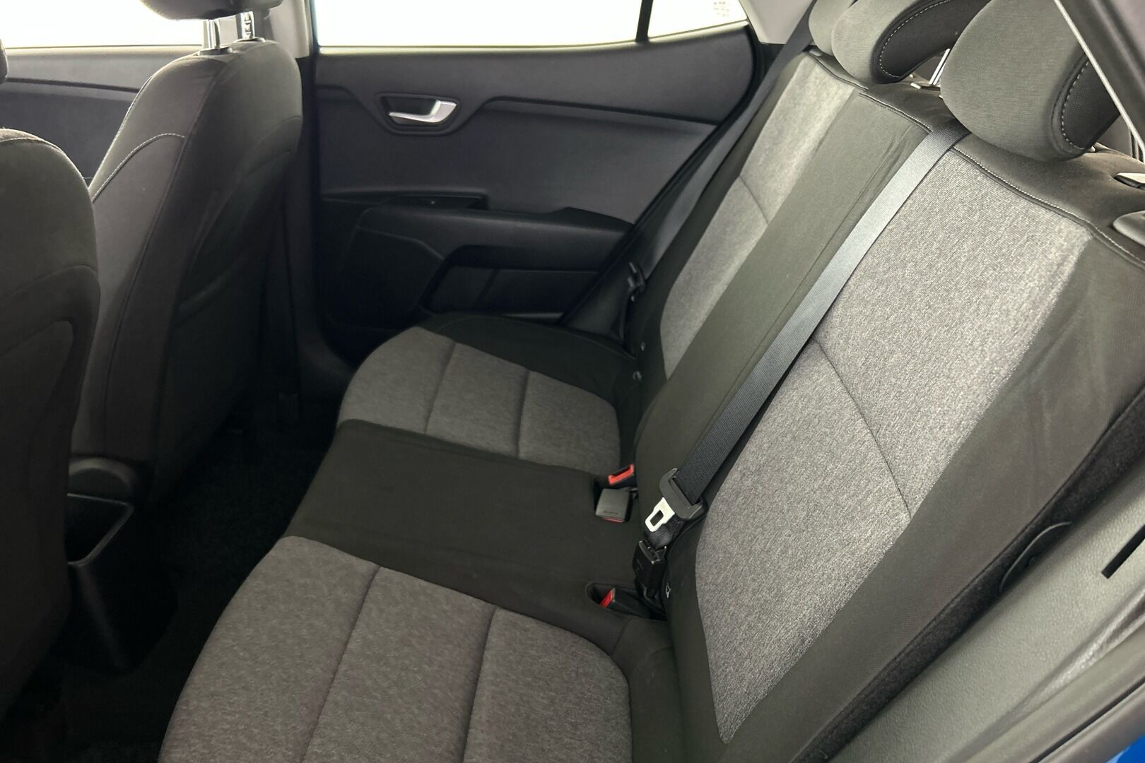 Kia Stonic iso kuva 8