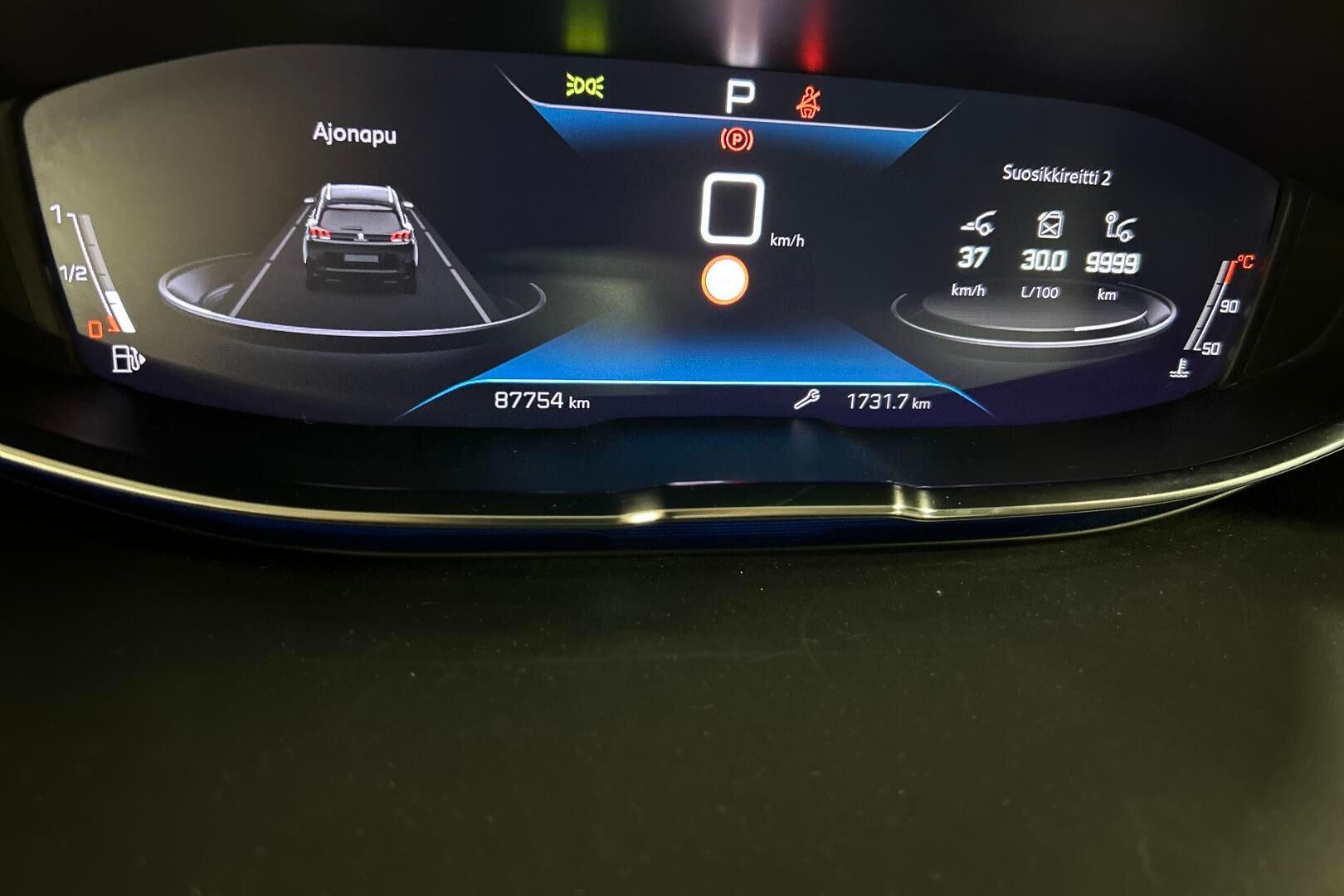 Peugeot 5008 iso kuva 13