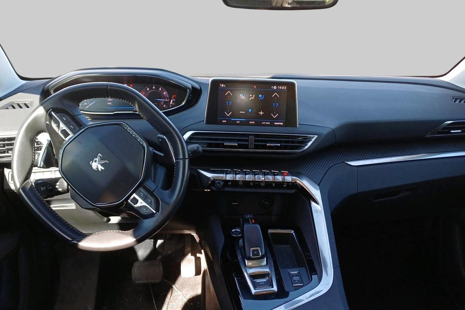 Peugeot 5008 iso kuva 3