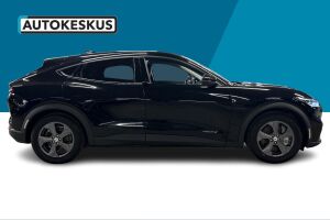 Ford Mustang Mach-E esikatselu 31