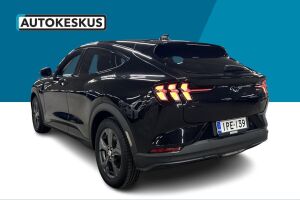 Ford Mustang Mach-E esikatselu 33