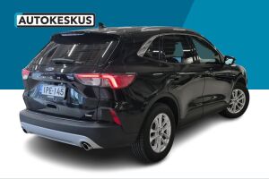 Ford Kuga esikatselu 3